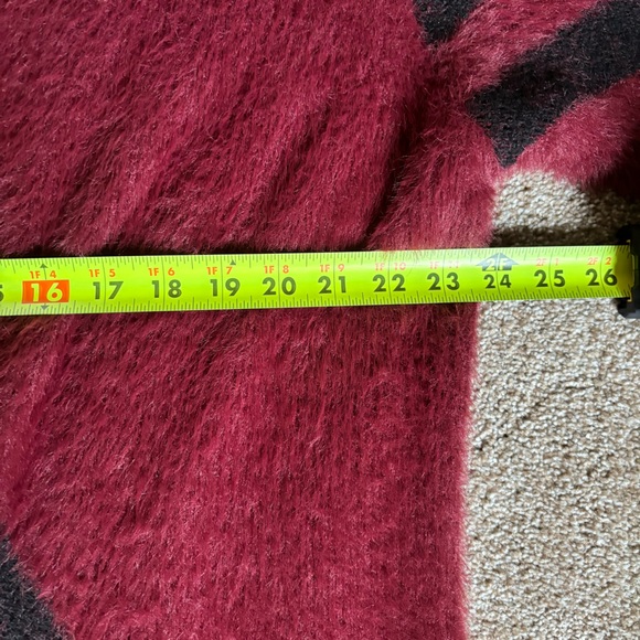 Long, fuzzy Curations open front cardigan, duster. 1X - Picture 9 of 10